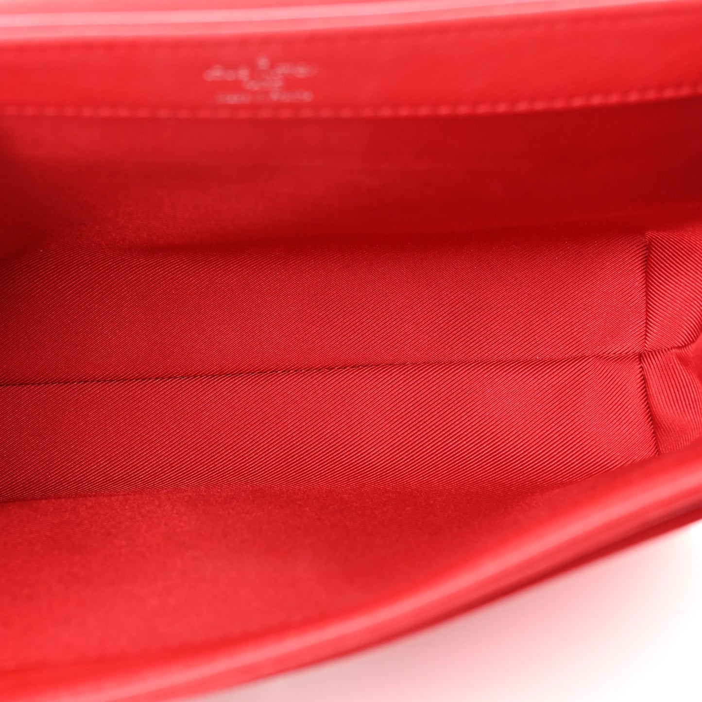 Calfskin Lockme II Chain Bag BB Rubis