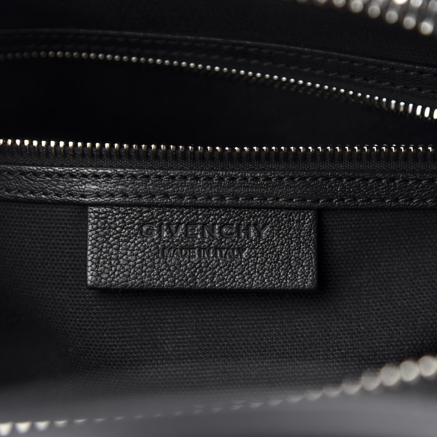 Sugar Goatskin Small Antigona Black