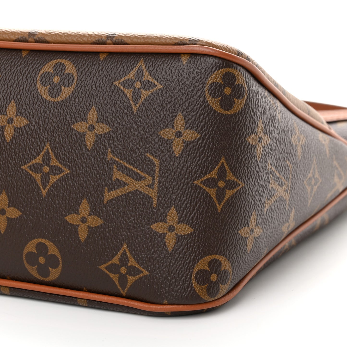 Reverse Monogram Dauphine Hobo PM