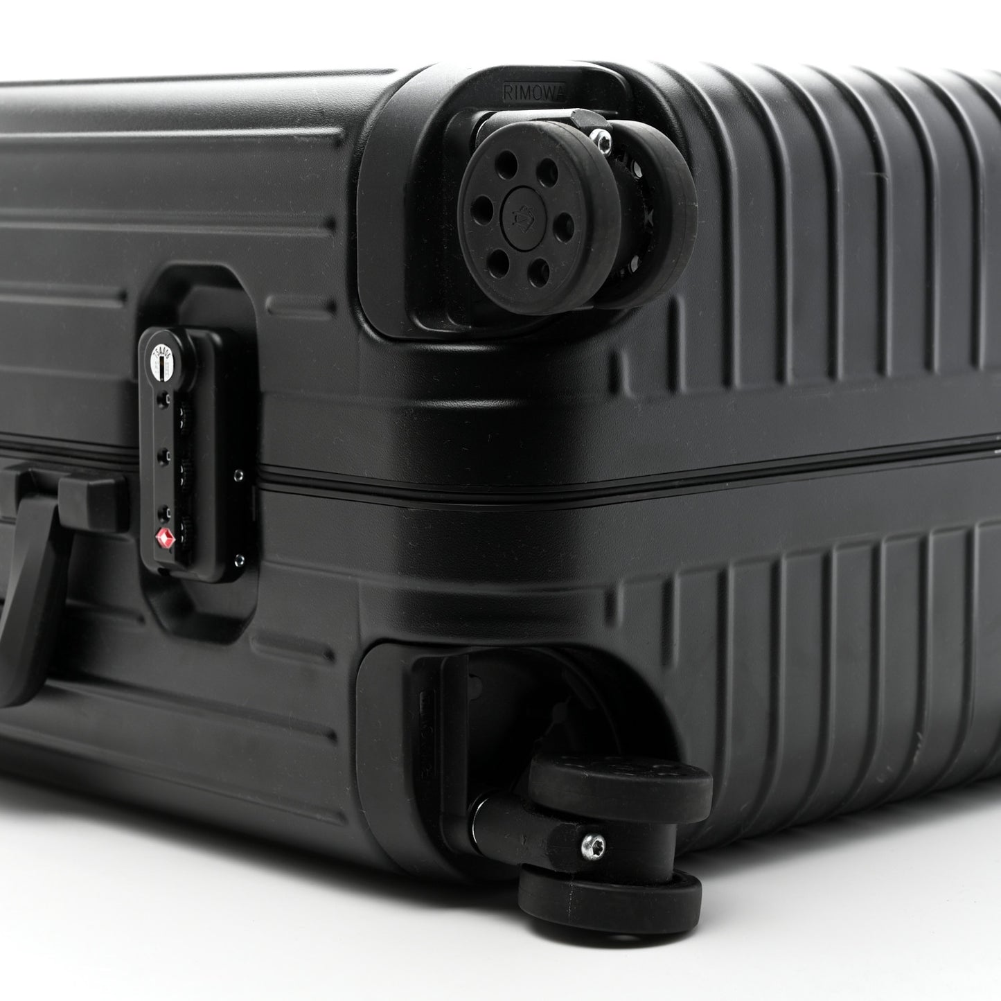 Polycarbonate Aluminum Hybrid Cabin Matte Black