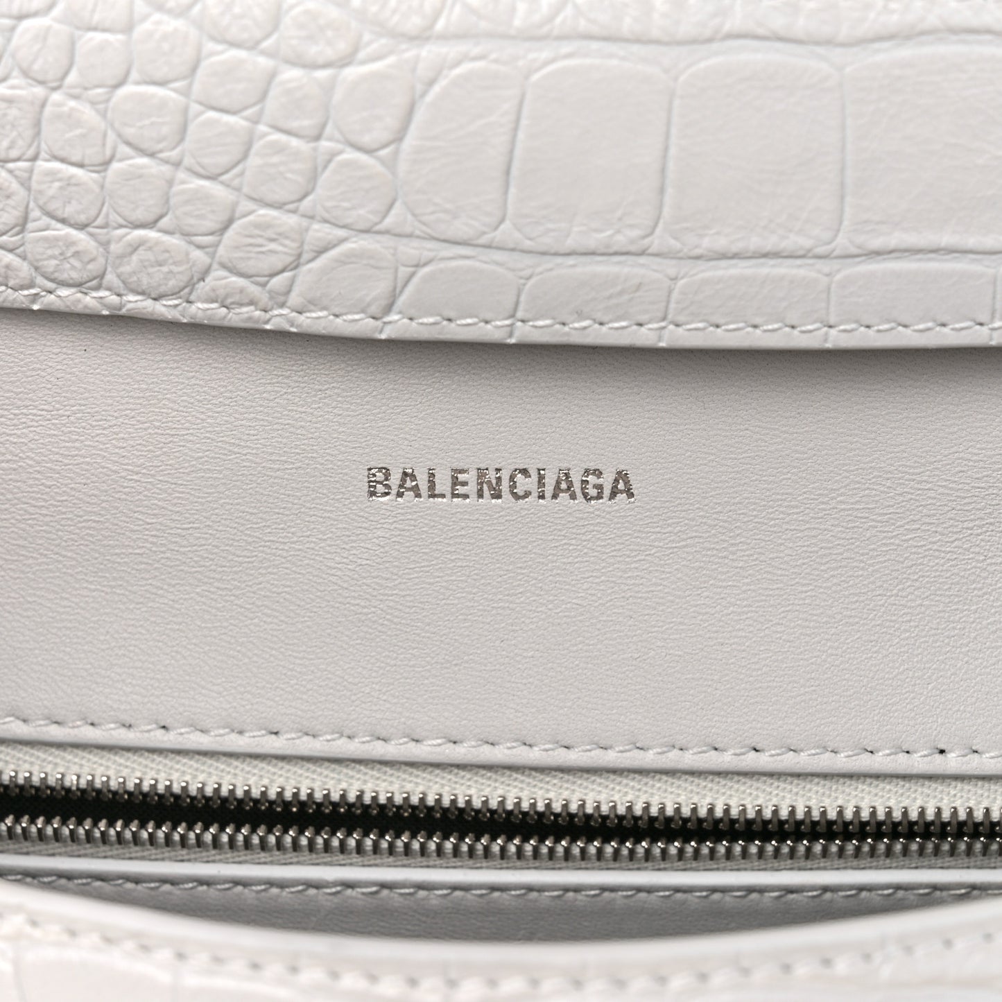 Extra Supple Calfskin Crocodile Embossed M Downtown Shoulder Bag White