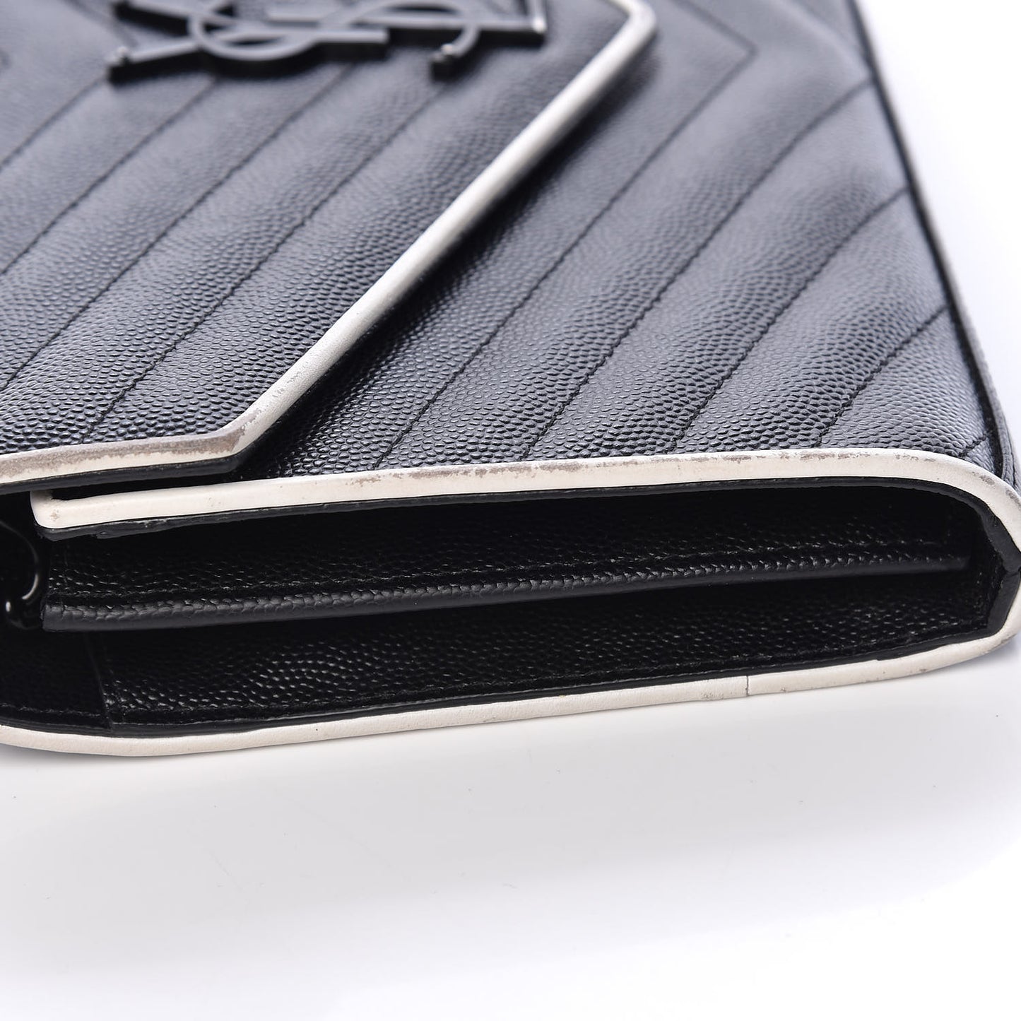 Grain De Poudre Matelasse Chevron Monogram Chain Wallet Black White
