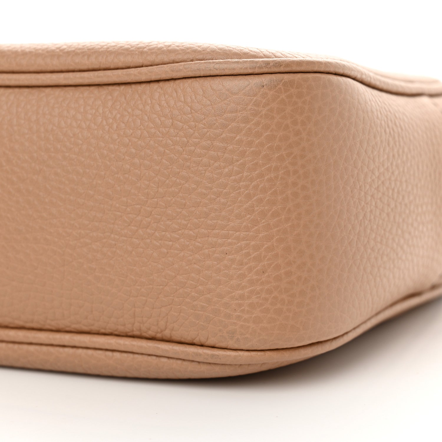Gucci Pebbled Calfskin Small Soho Disco Bag Camelia 10 of 11