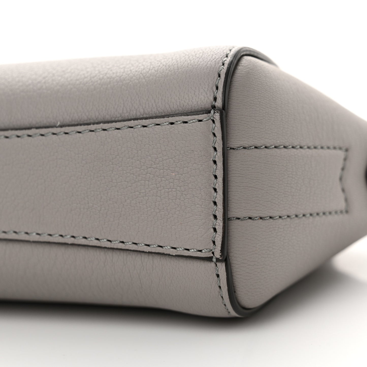 Sugar Goatskin Nano Antigona Pearl Grey