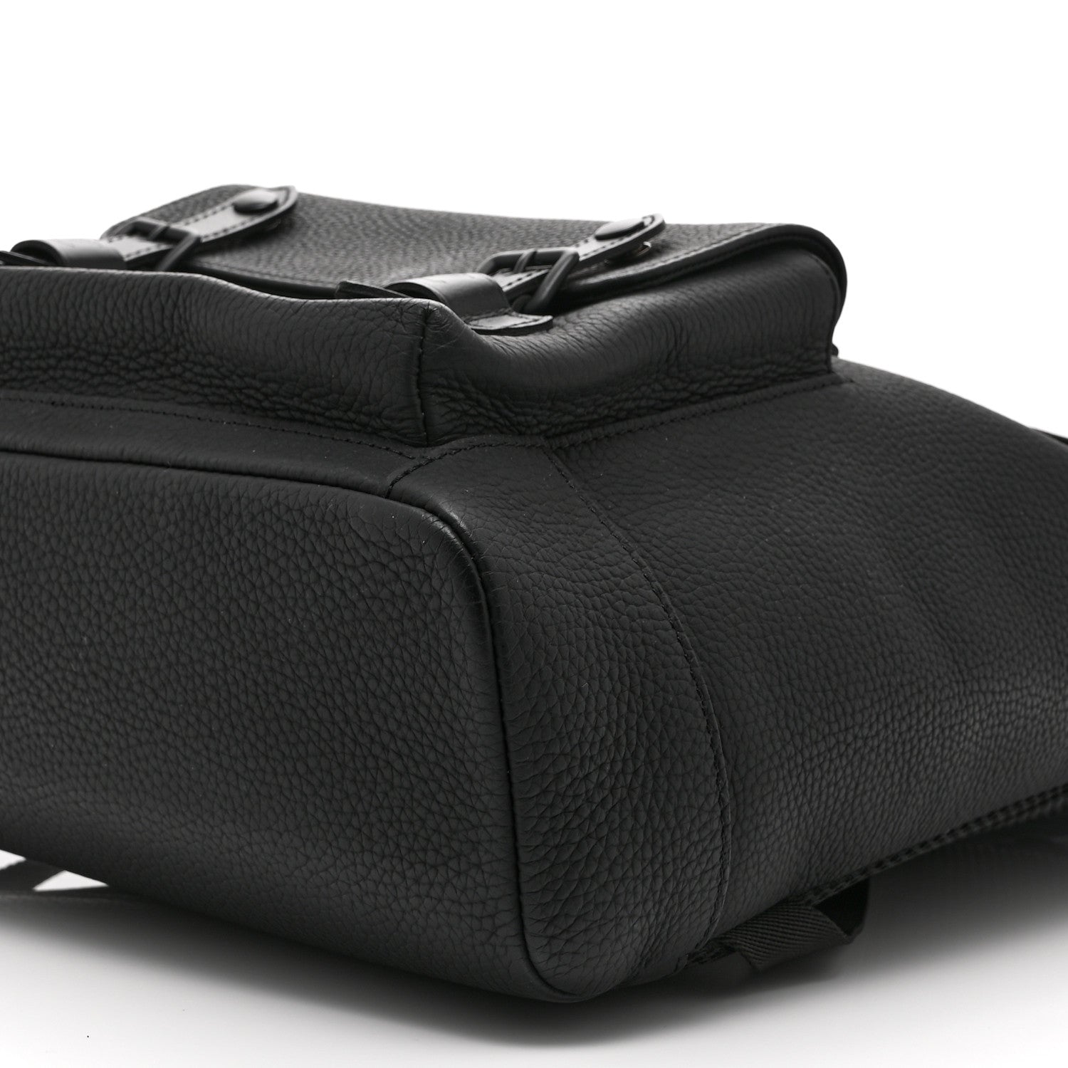 louis vuitton christopher slim backpack This new compact version of the christopher backpack features all of the refined details of the larger model Louis Vuitton Christopher Slim Backpack