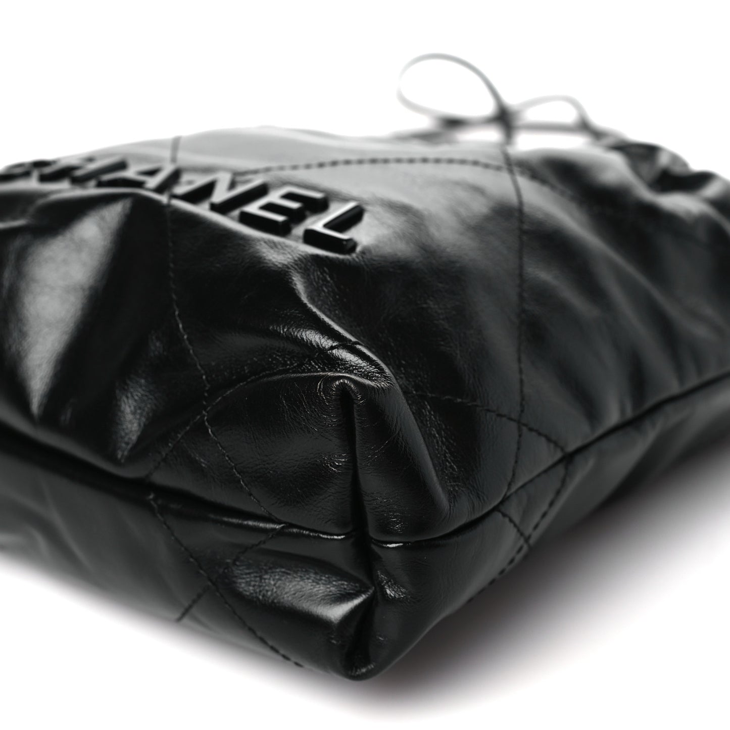 Shiny Calfskin Quilted Mini Chanel 22 So Black