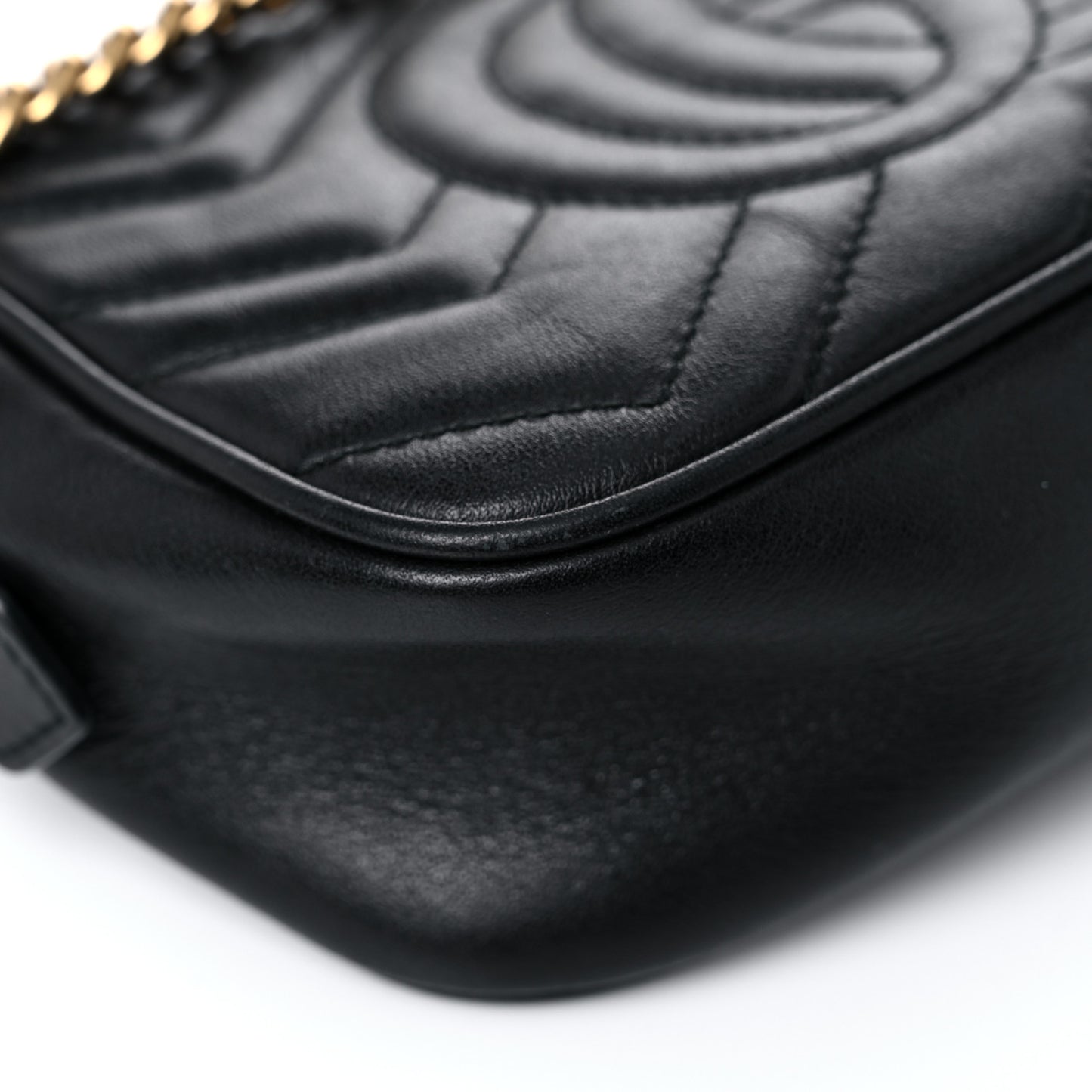 Calfskin Matelasse Mini GG Marmont Chain Shoulder Bag Black