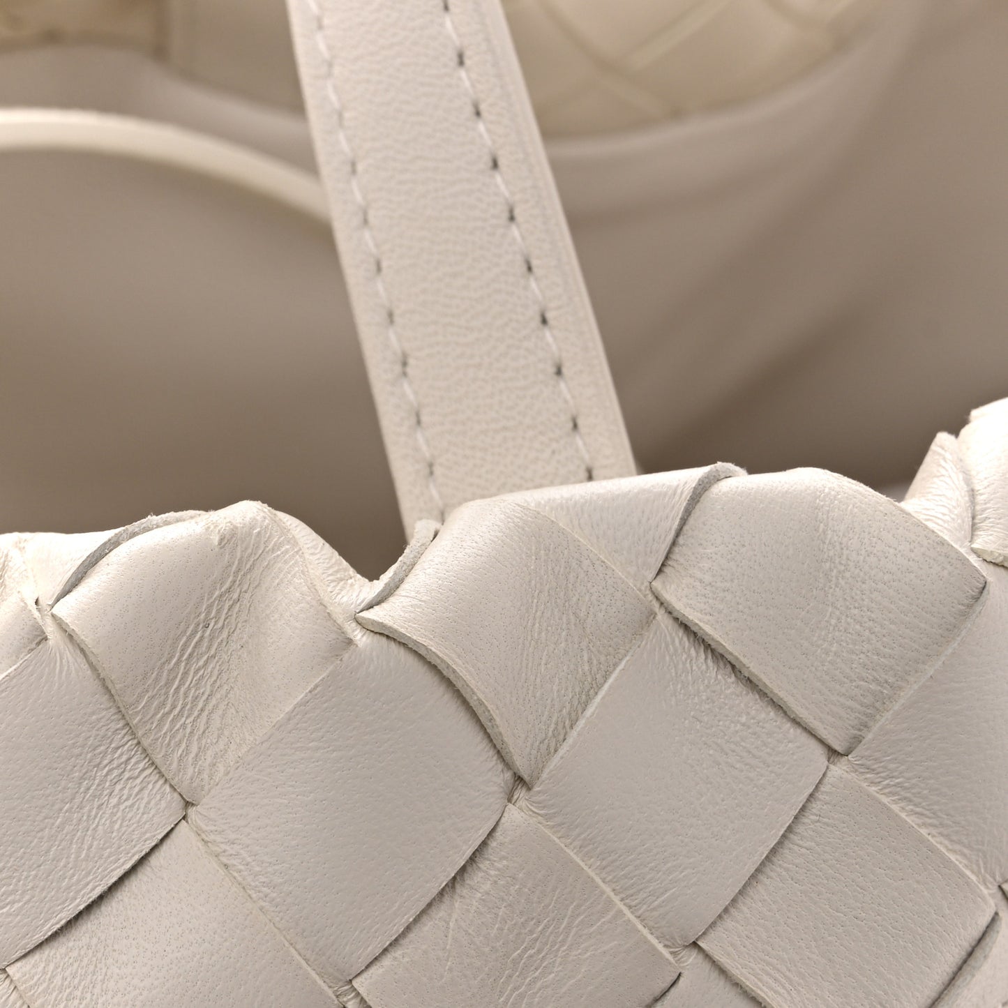 Calfskin Intrecciato Small Castello Bucket Bag White