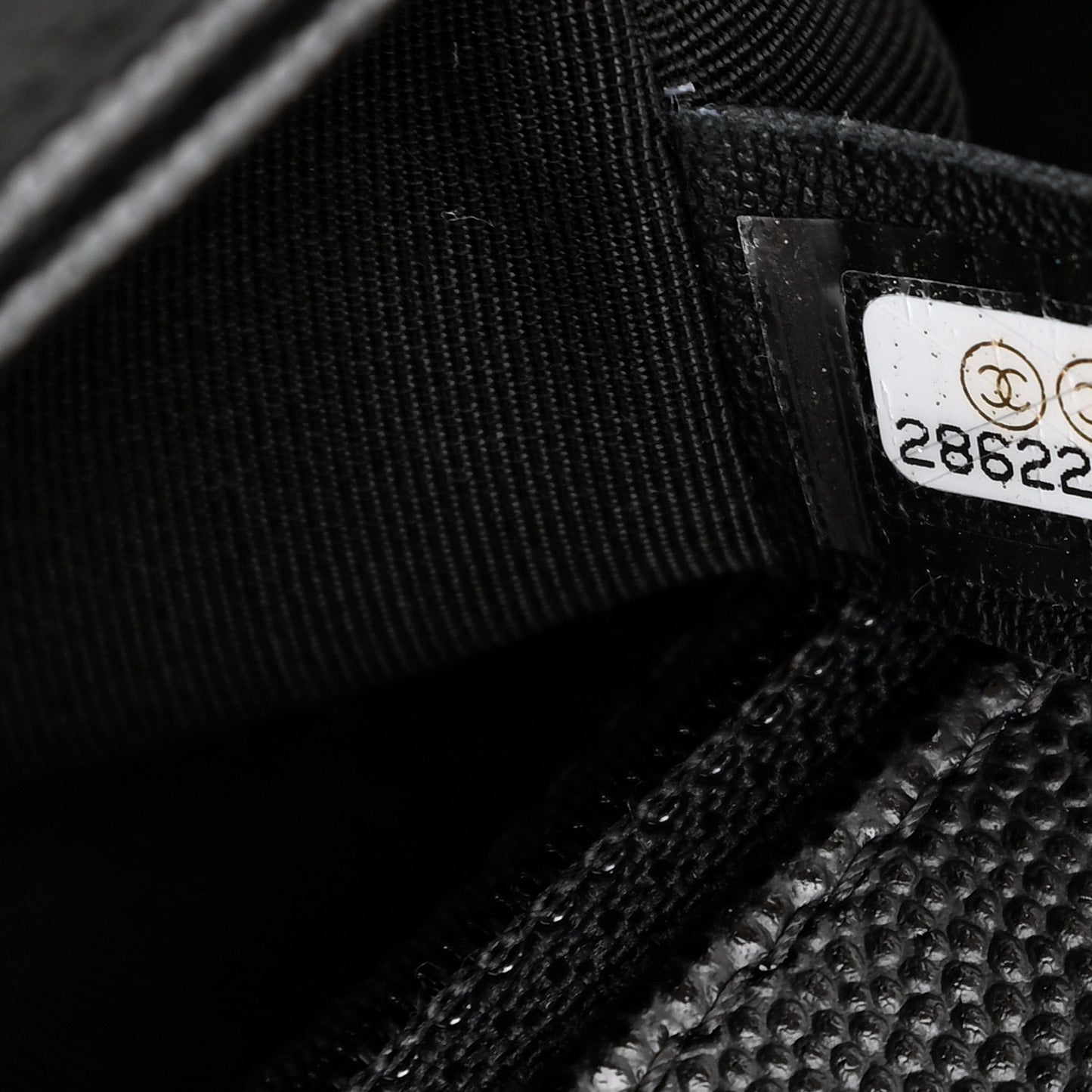 Caviar Quilted New Medium Boy Flap Black