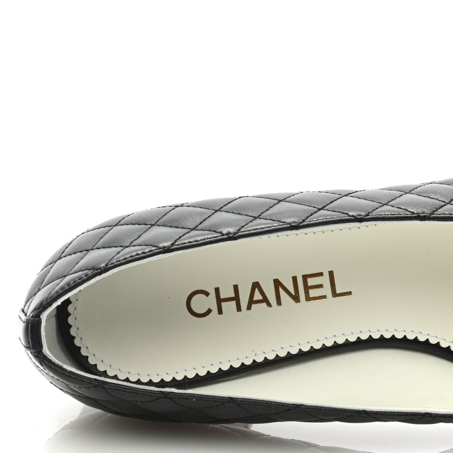 Lambskin Grosgrain Metal Quilted Chain Cap Toe CC Pumps 40 Black