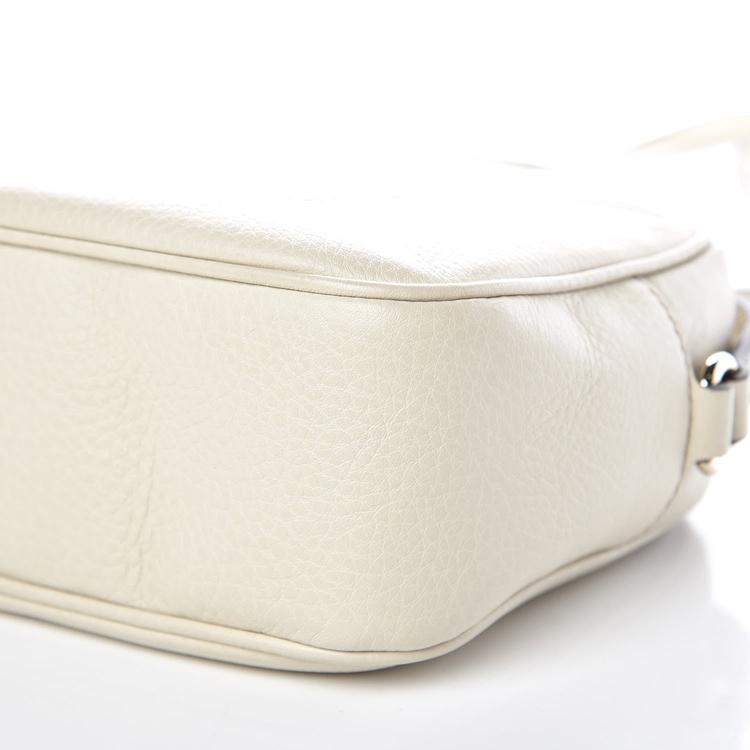 Gucci Pebbled Calfskin Small Soho Disco Bag Off White 9 of 12