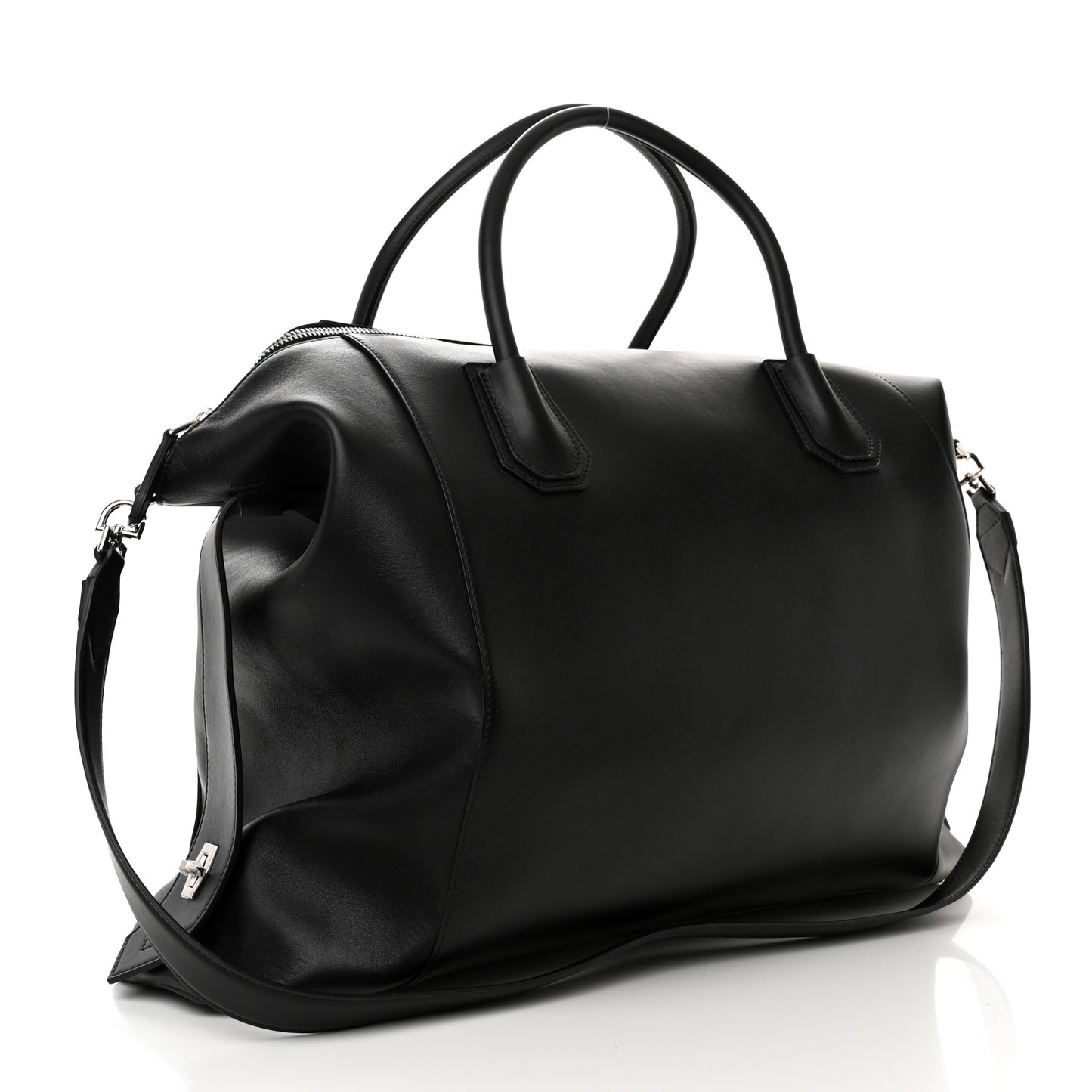 Smooth Calfskin Large Soft Antigona Black