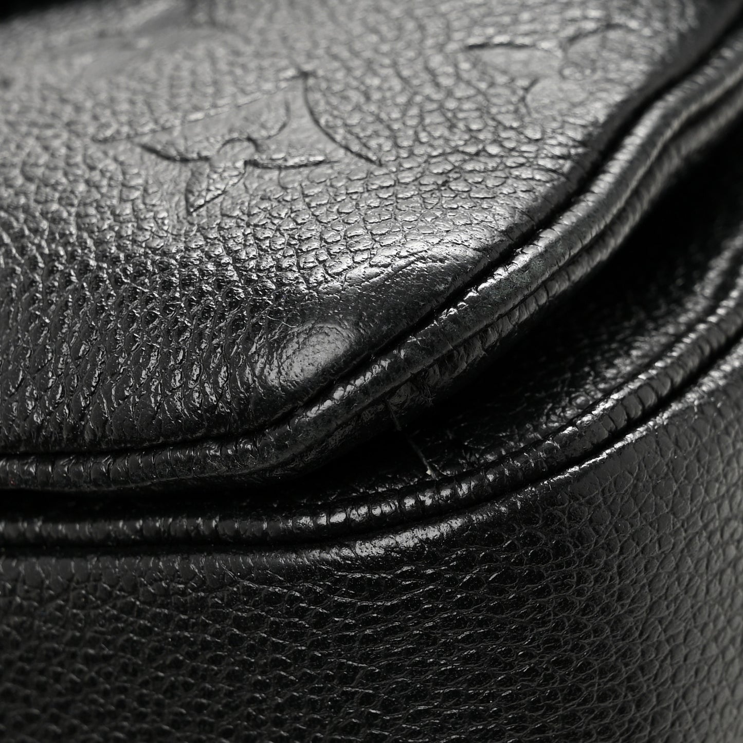 Empreinte Pochette Metis East West Black