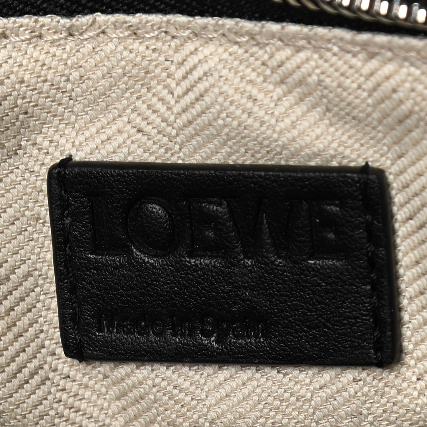 Loewe Calfskin Small Puzzle Bag Brunette Soft White Black 3 of 9