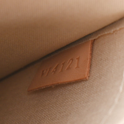 Louis Vuitton Vernis Brea MM Blanc Corail 7 of 9