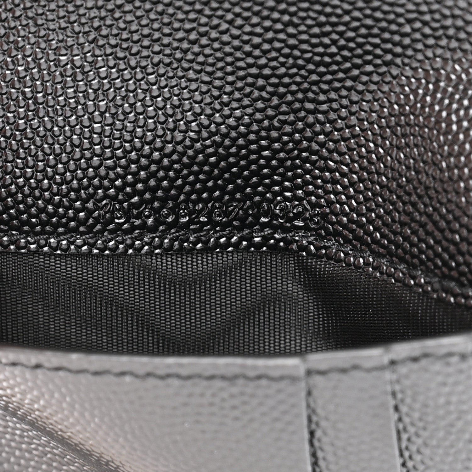 Saint Laurent Grain De Poudre Matelasse Chevron Monogram Zipped Card Case Black 8 of 10