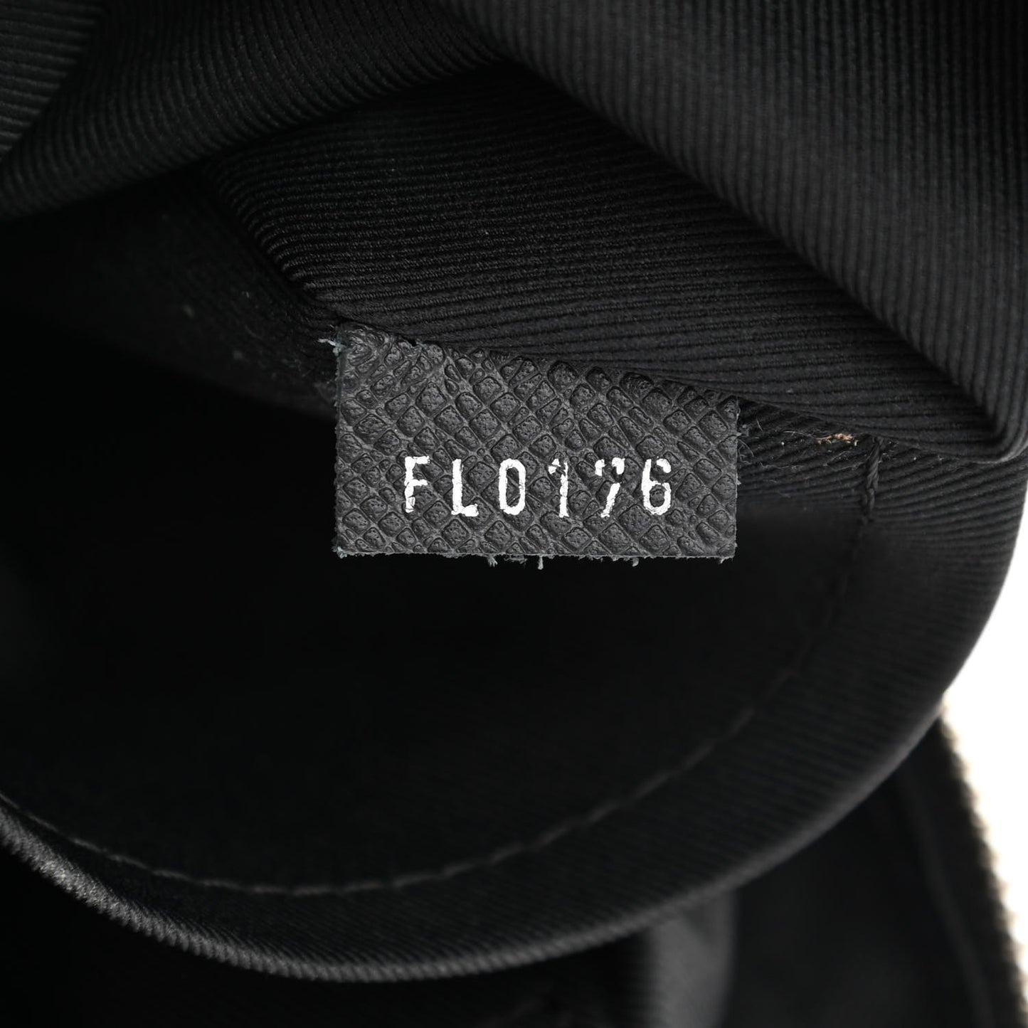 Taiga Porte Documents Voyage PM Ardoise