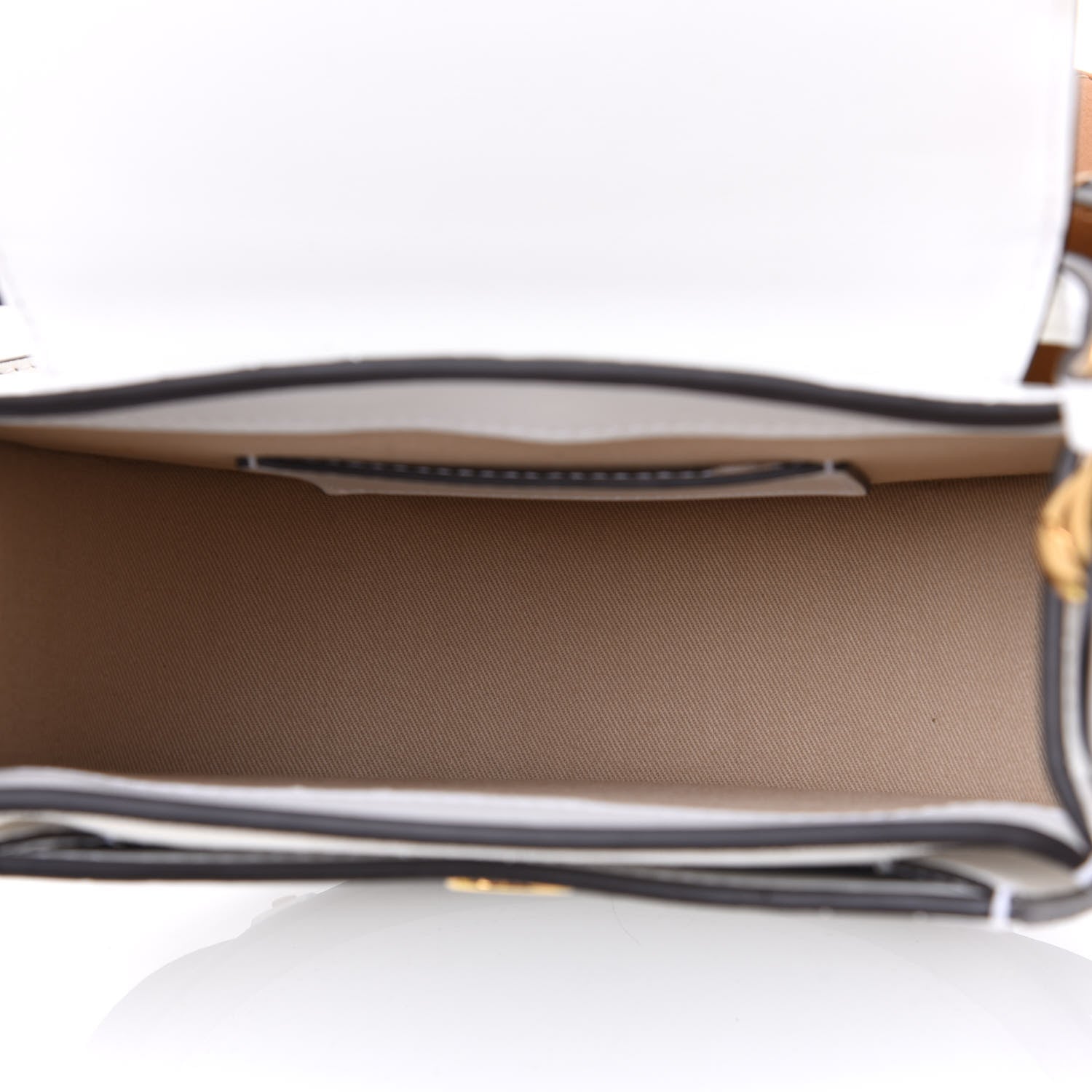Chloe Calfskin Crocodile Embossed Small Tess Bag Brilliant White 4 of 10