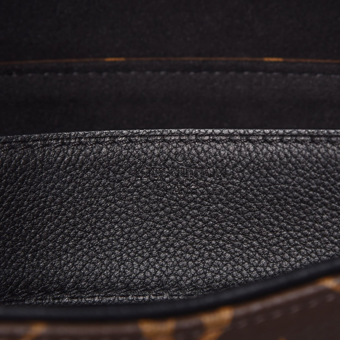 Monogram Pallas Chain Black