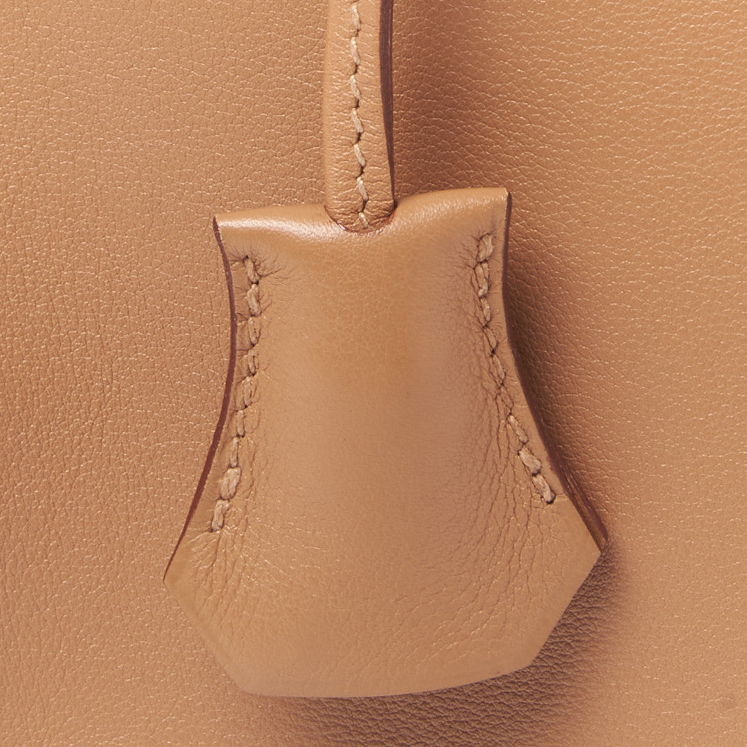 Swift Kelly Retourne 32 Biscuit