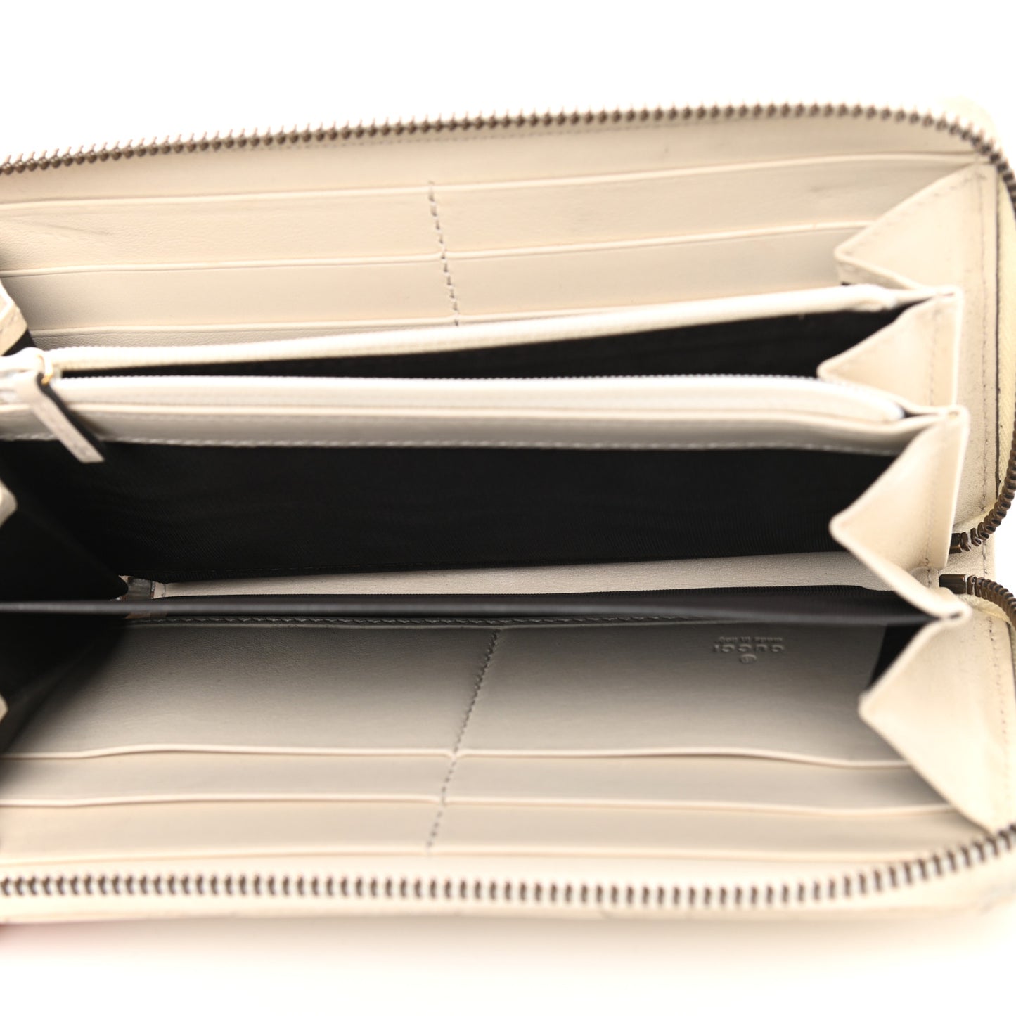 Calfskin Matelasse GG Marmont Zip Around Wallet White