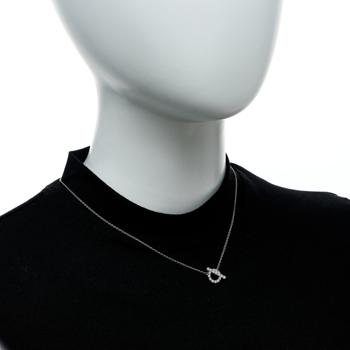 18K White Gold Diamond Finesse Pendant Necklace