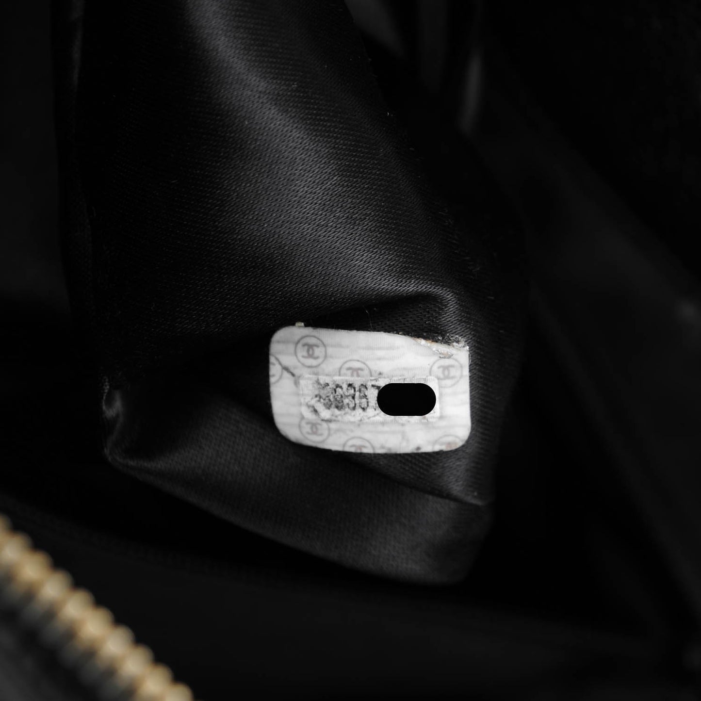 Caviar Large CC Shoulder Bag Black