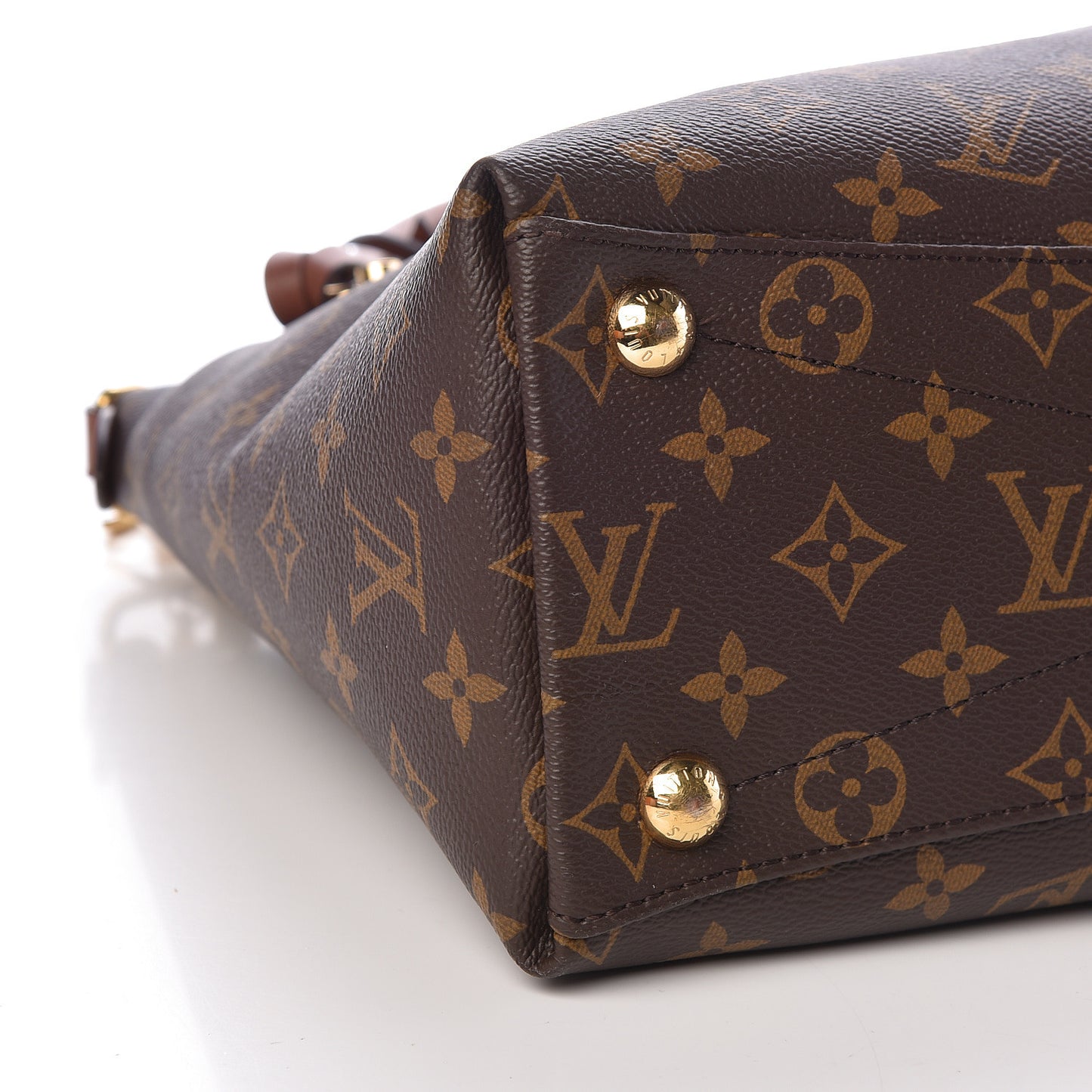 Monogram V Tote MM Black