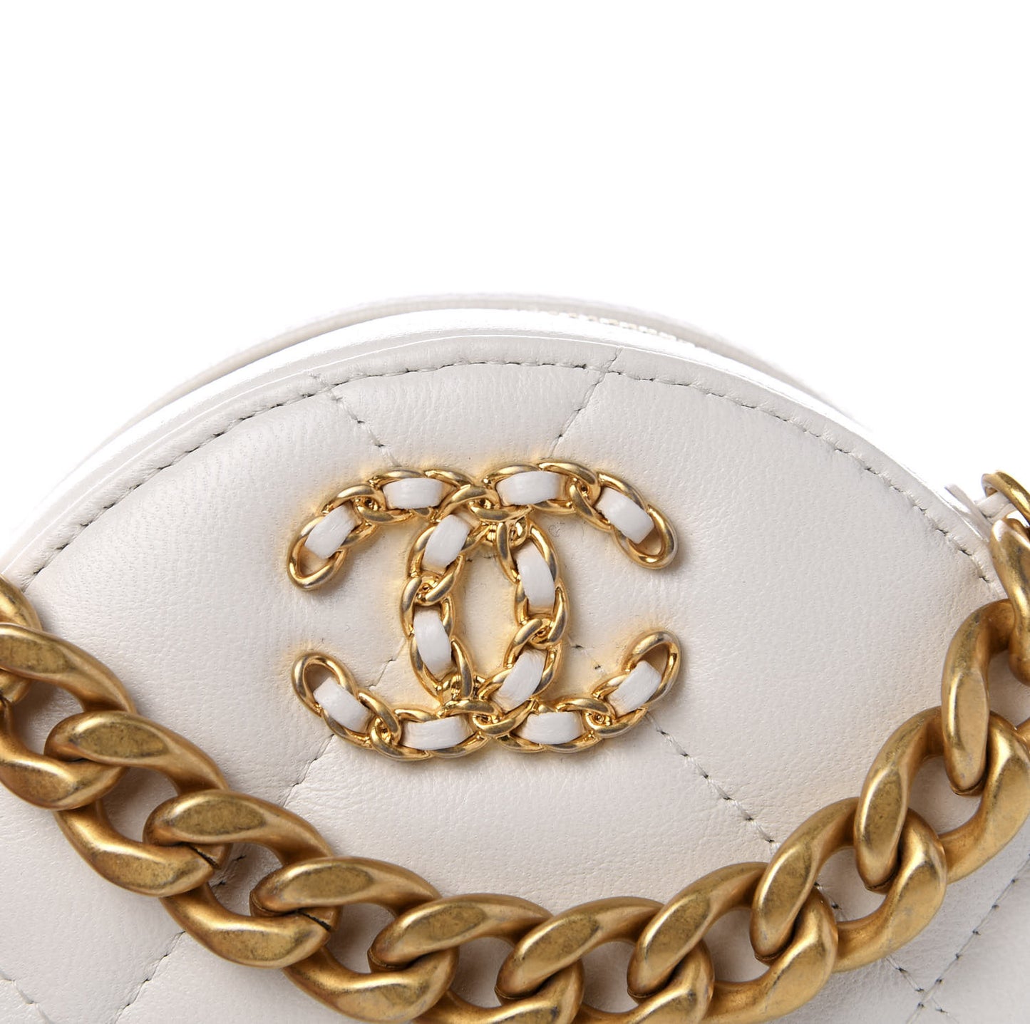 Goatskin Quilted 19 Round Clutch With Chain White