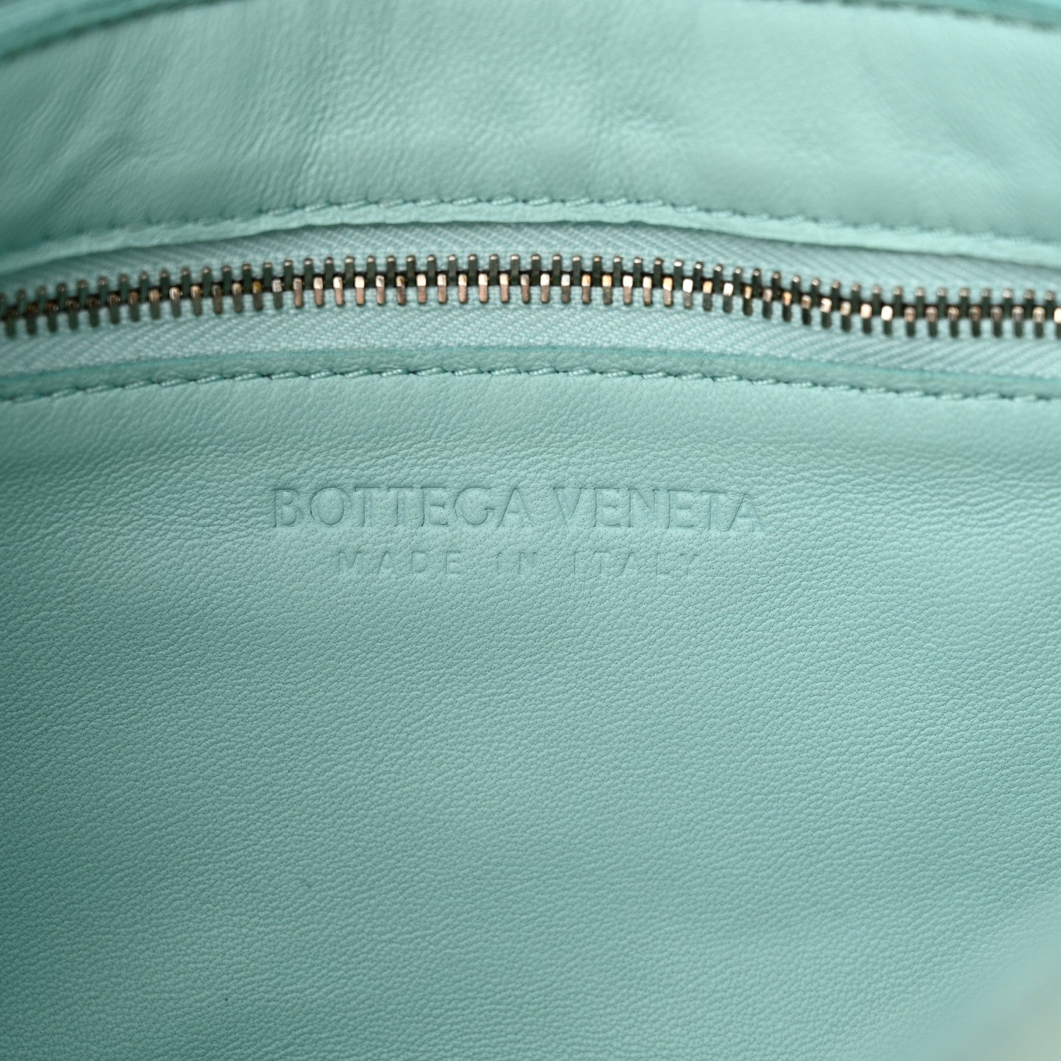 Bottega Veneta Lambskin Maxi Intrecciato Cassette Crossbody Bag Ice 6 of 10