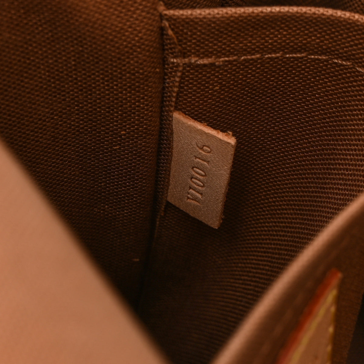 Monogram Sologne