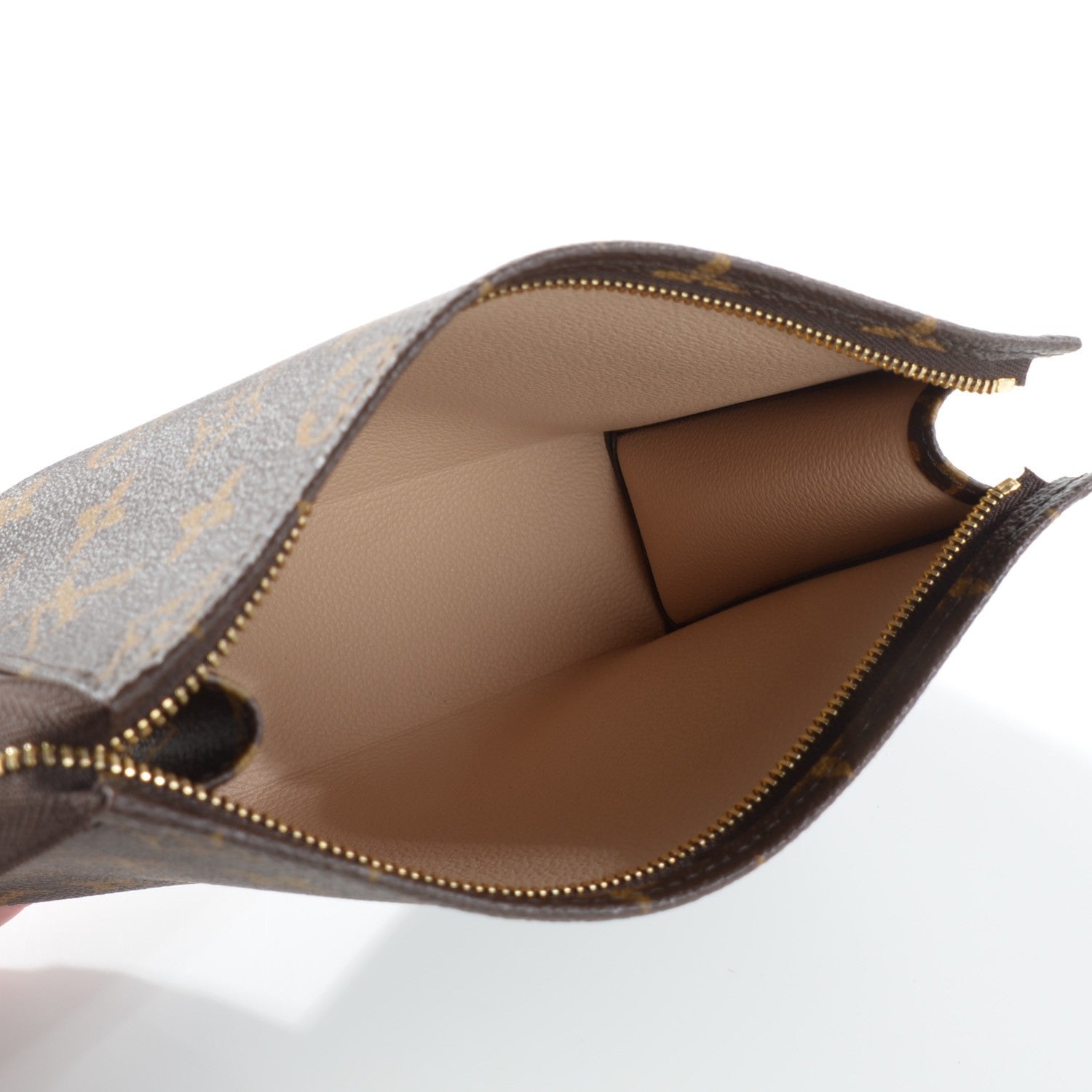 Louis Vuitton Monogram Toiletry Pouch 19 6 of 7