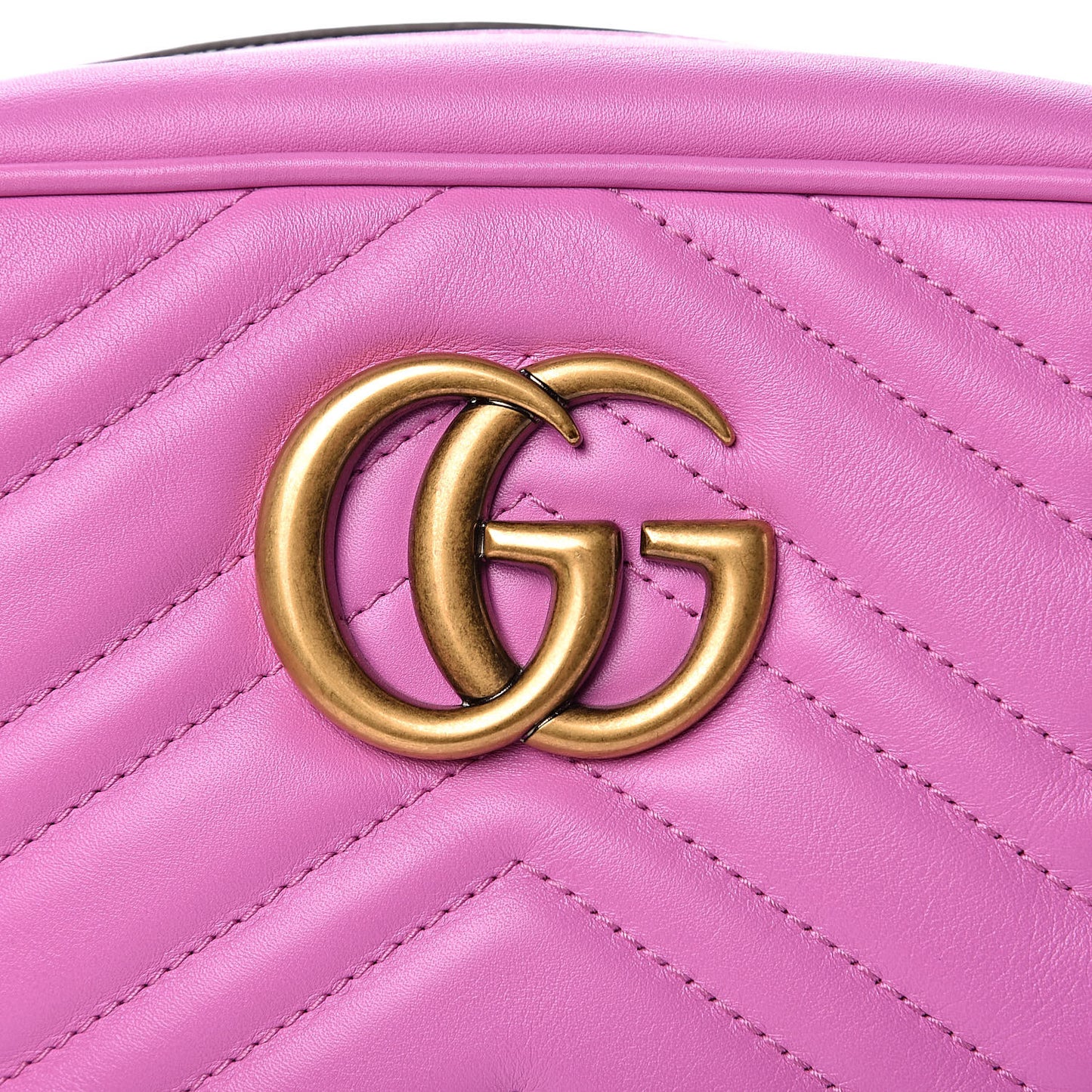 Calfskin Matelasse Small GG Marmont Chain Shoulder Bag Candy Mousse