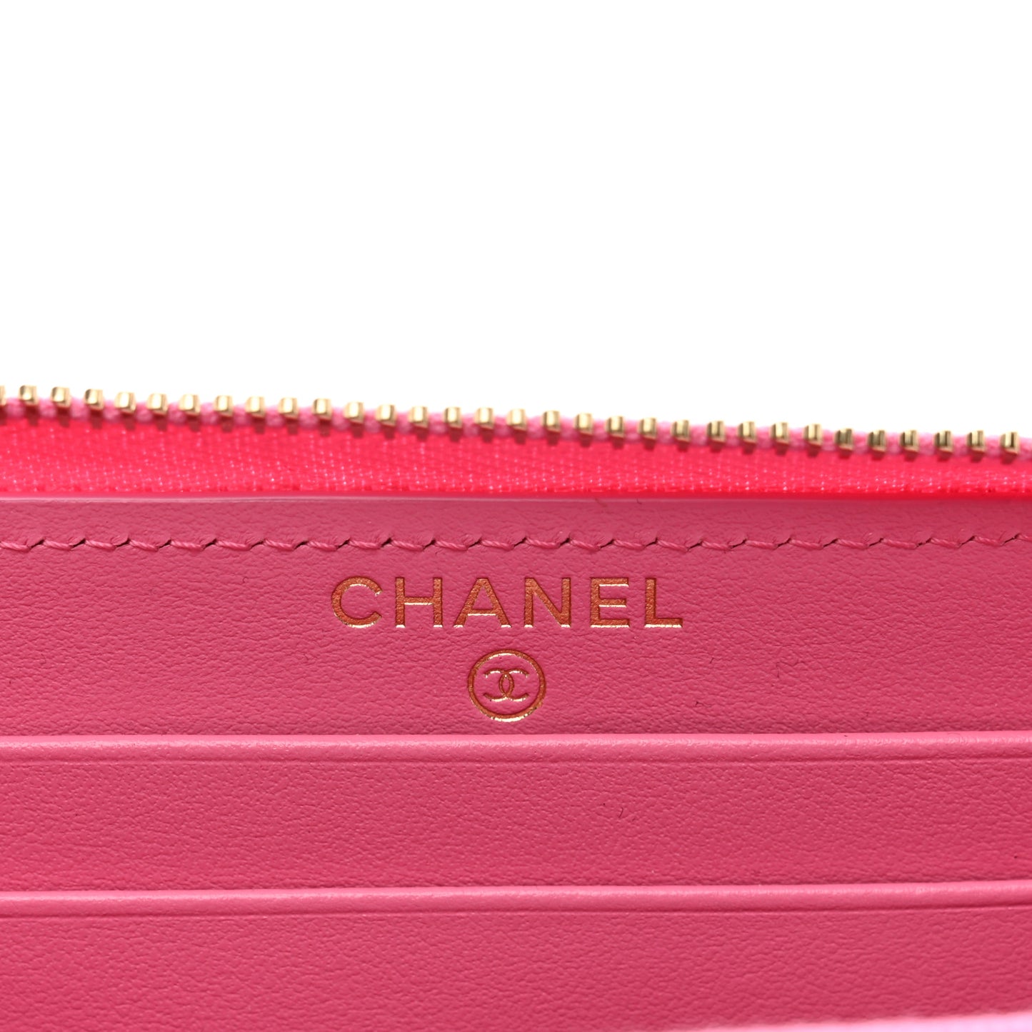 Caviar Quilted Medium Zip Around Wallet Pink