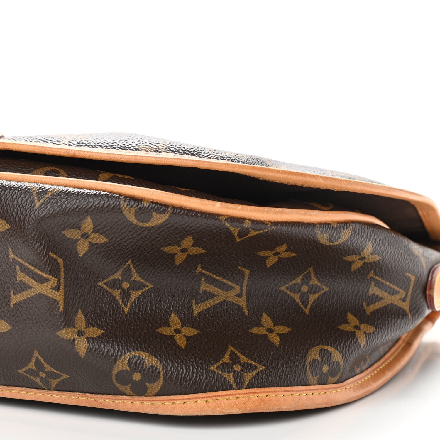 Louis Vuitton Monogram Menilmontant MM 9 of 9