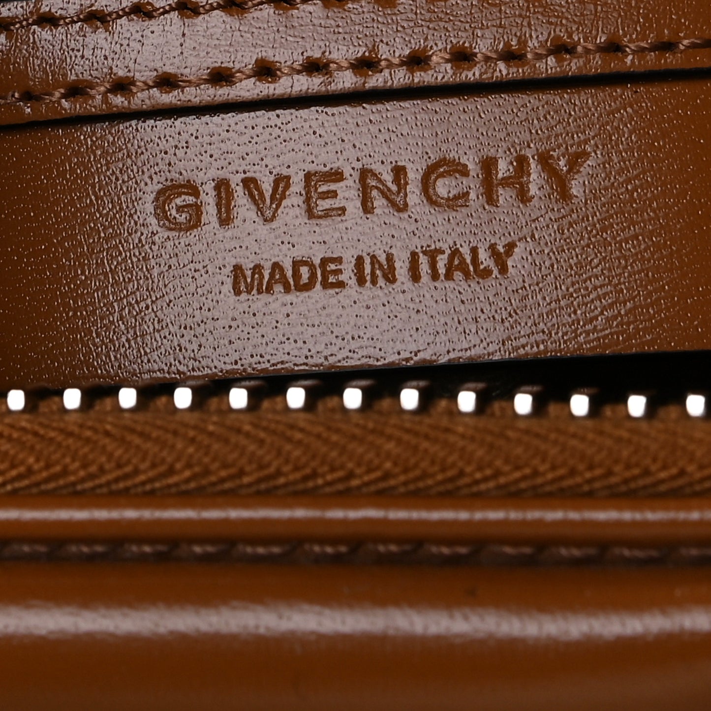 Shiny Lord Calfskin Mini Antigona Camel
