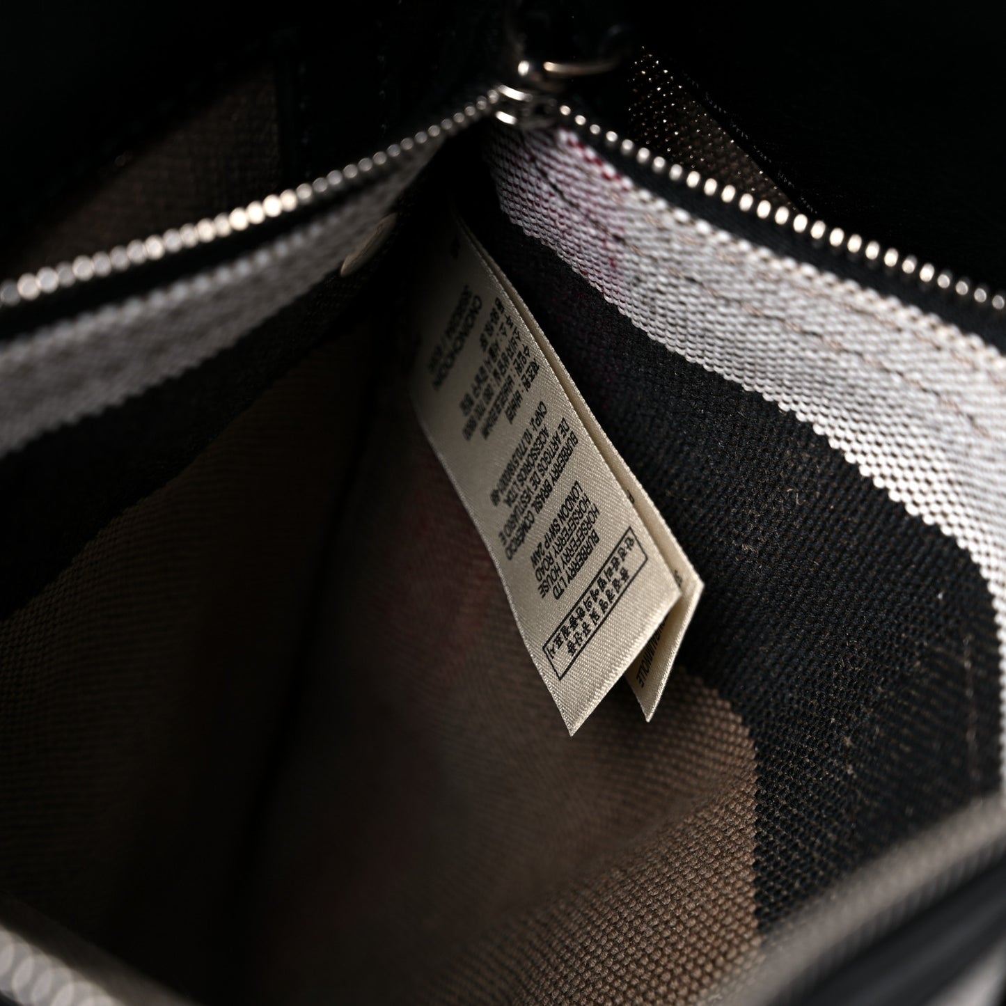 Canvas Mega Check Medium Ashby Hobo Black