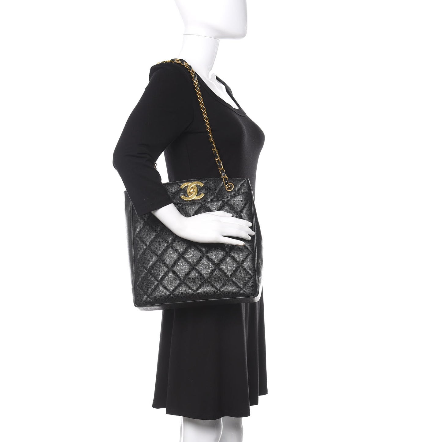 Caviar Quilted Shoulder Bag Black