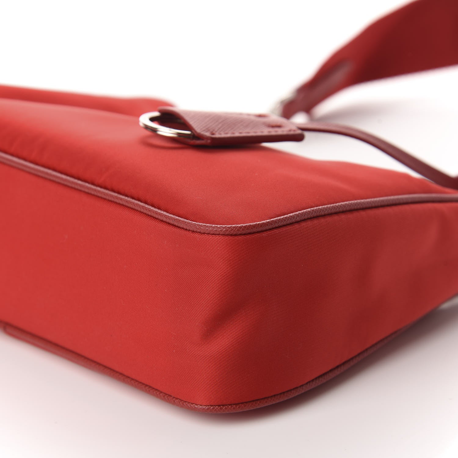 Prada Nylon Re-Edition 2005 Shoulder Bag Rosso 7 of 11