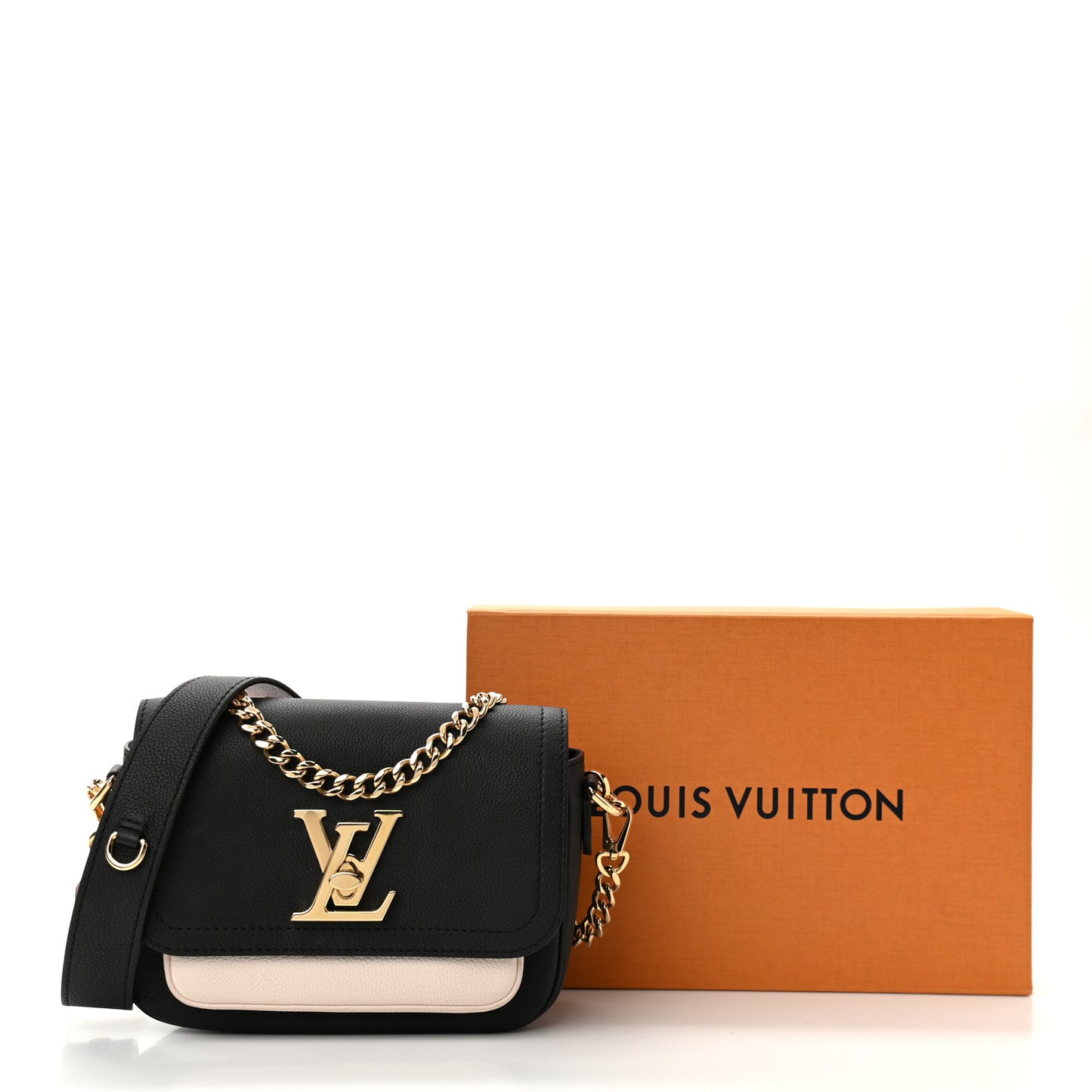Grained Calfskin Lockme Tender Black