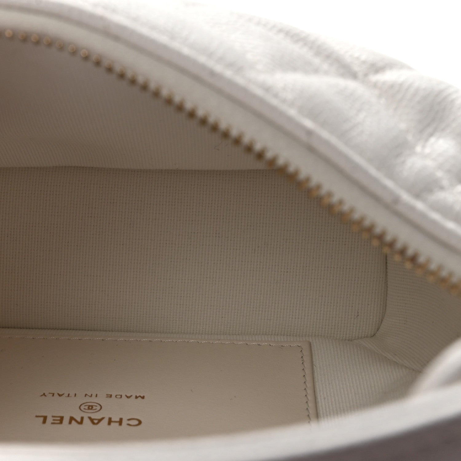 Chanel Caviar Quilted Hobo Clutch With Chain White 5 of 11