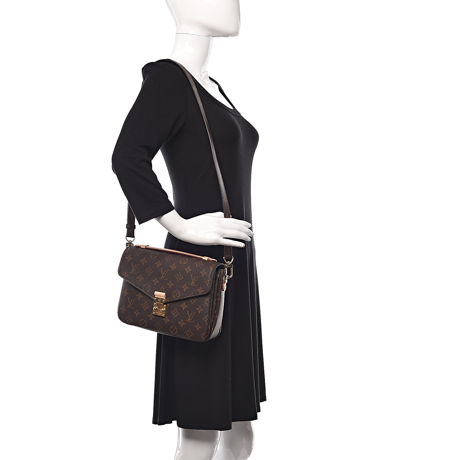 Louis Vuitton Monogram Pochette Metis 2 of 11