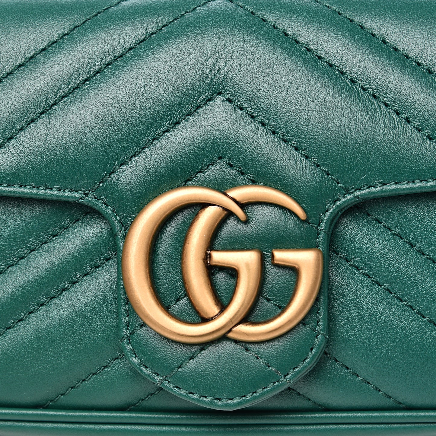 Calfskin Matelasse Super Mini GG Marmont Shoulder Bag Emerald Green