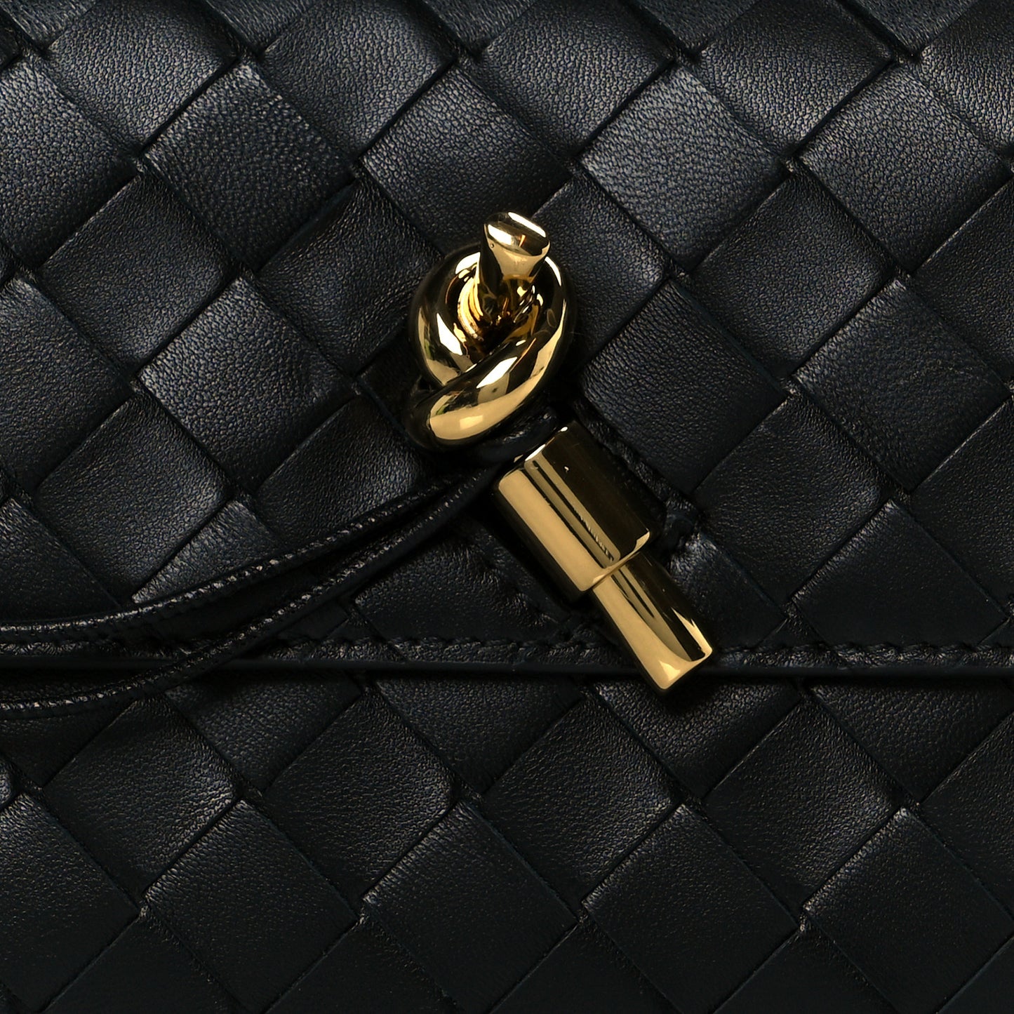 Nappa Intrecciato Long Andiamo Top Handle Clutch Black