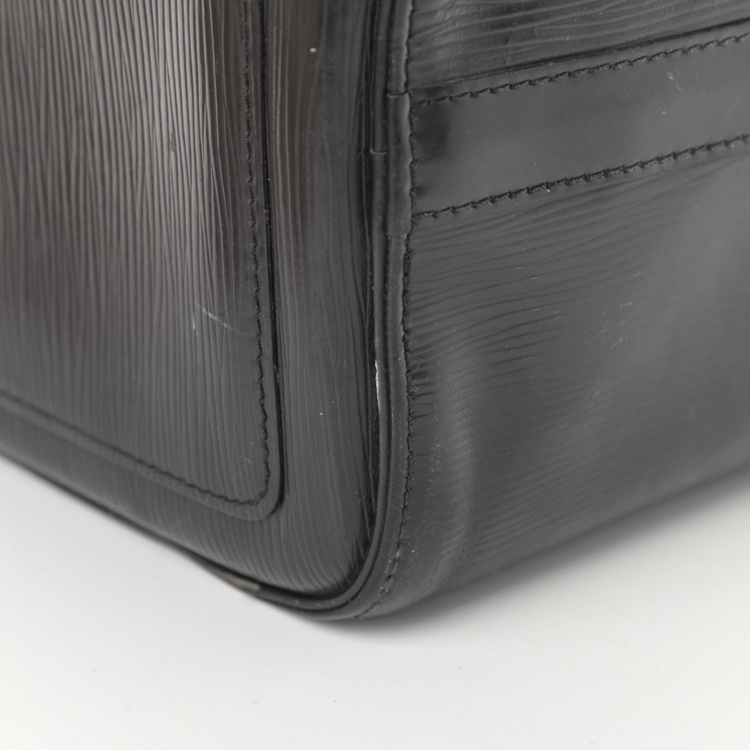 Louis Vuitton Epi Speedy 30 Black 17 of 23