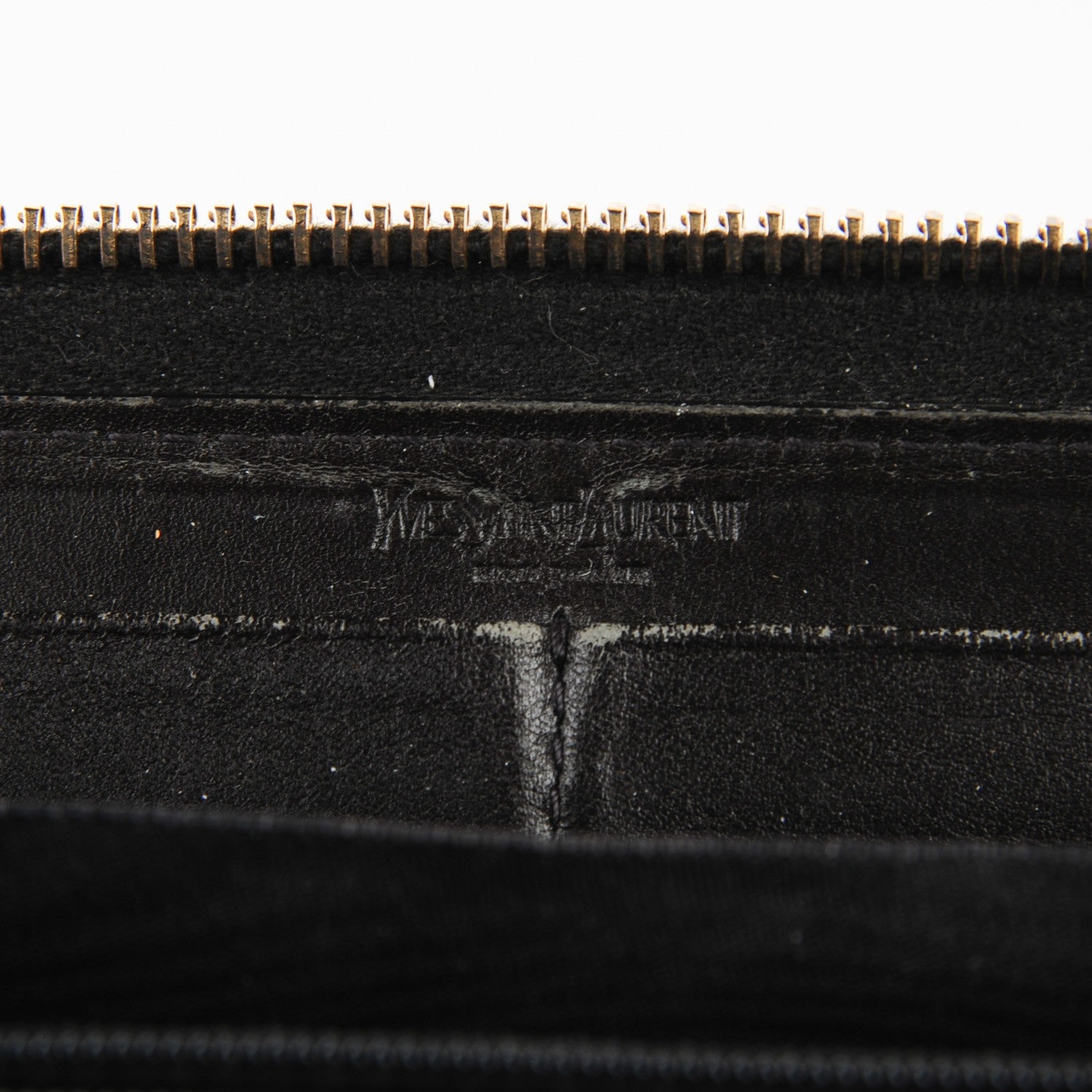 Saint Laurent Textured Patent Calfskin Belle De Jour Zip Around Wallet Black 5 of 8