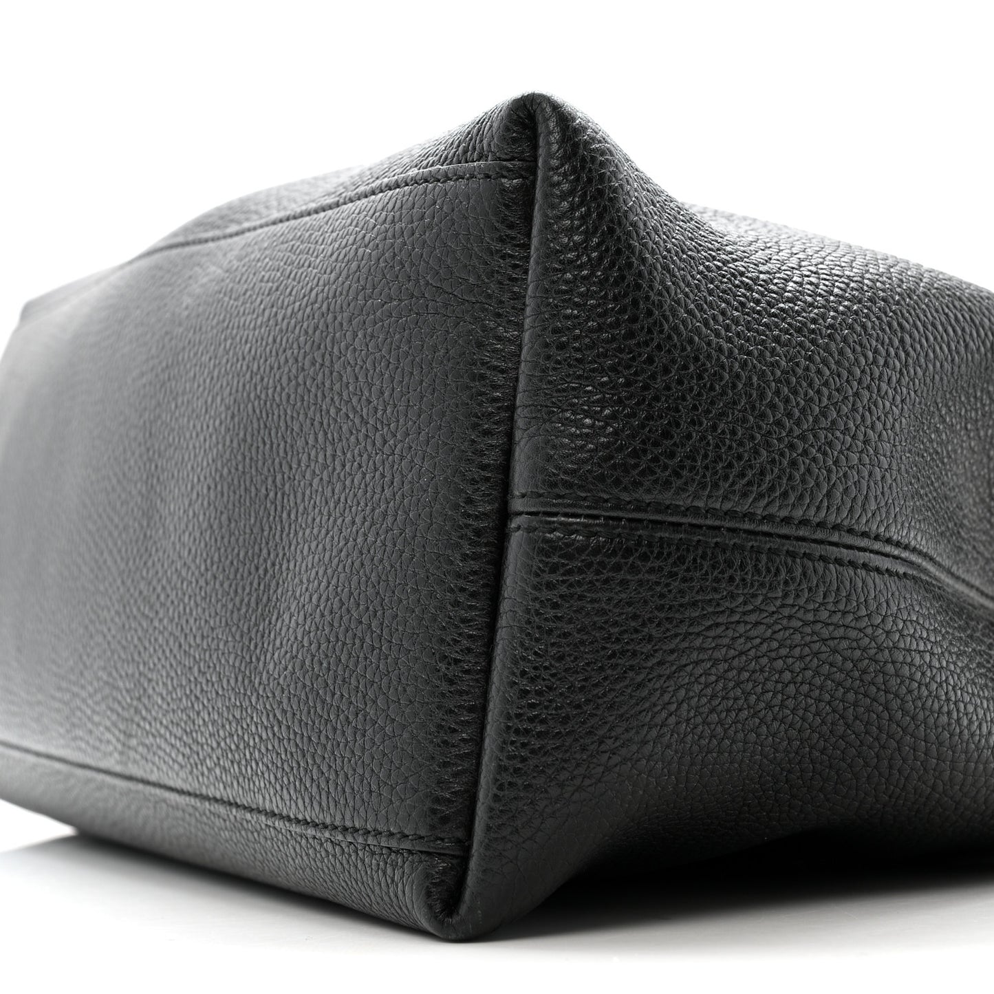 Pebbled Calfskin Medium Soho Chain Shoulder Bag Black