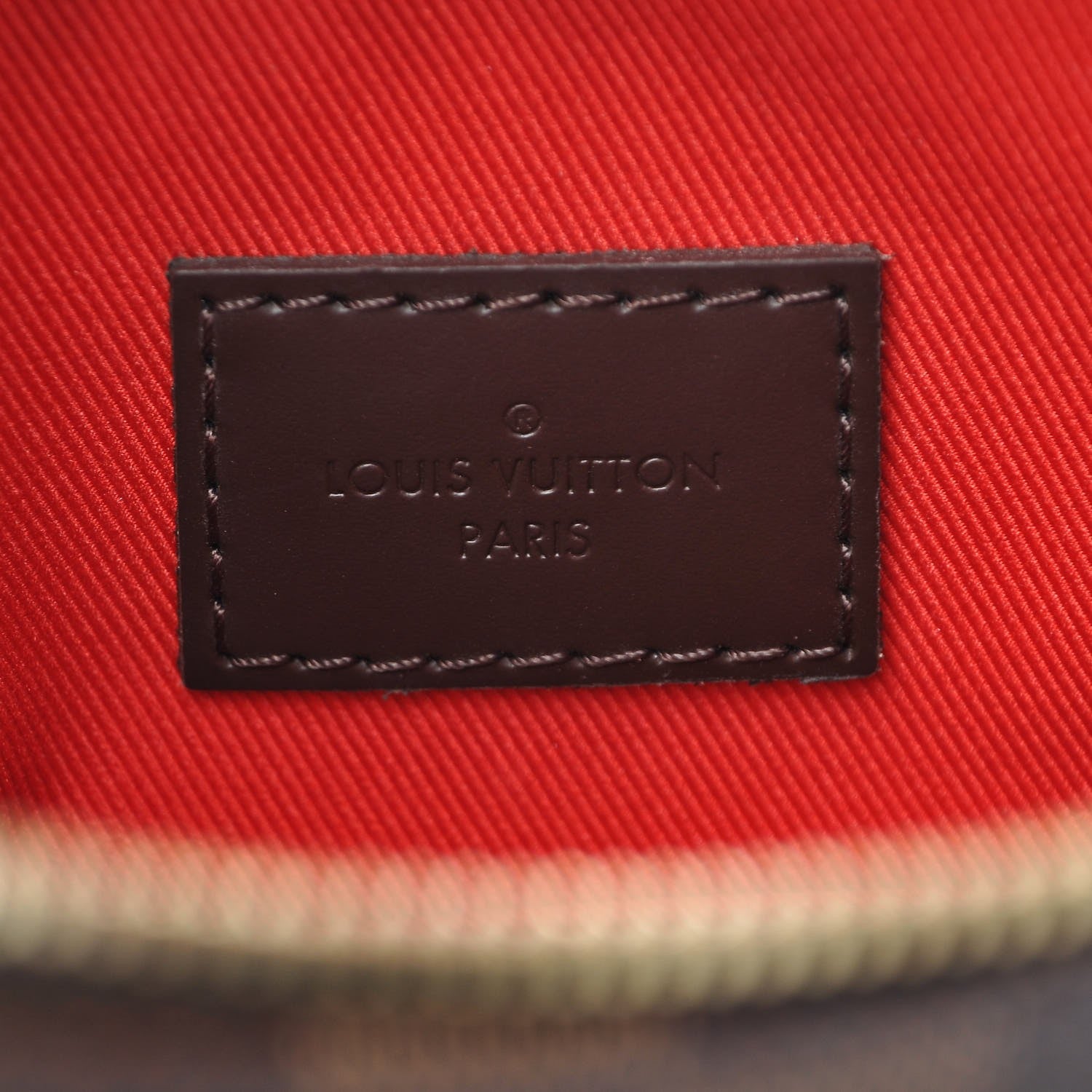 Louis Vuitton Damier Ebene South Bank Besace 6 of 9