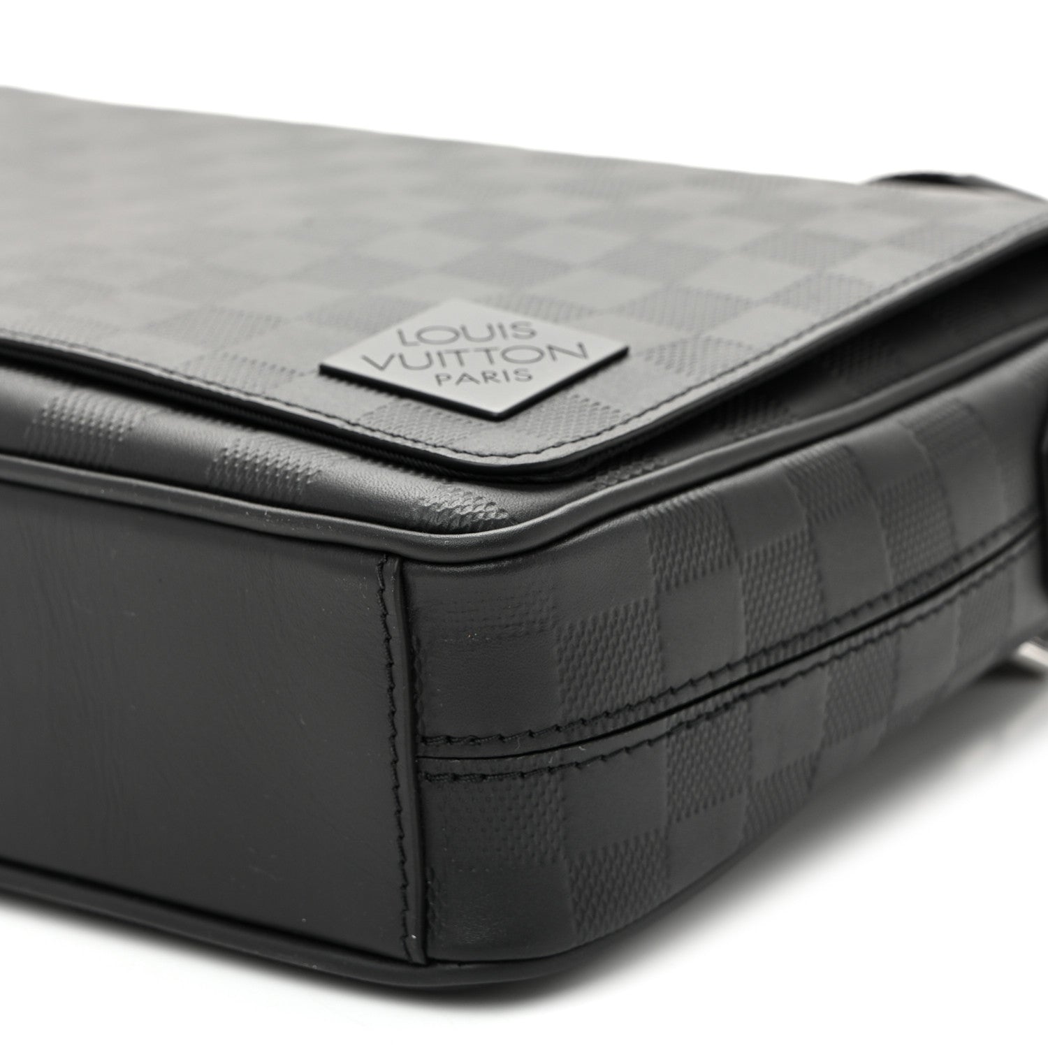 Louis Vuitton Damier Infini District PM Onyx 9 of 9