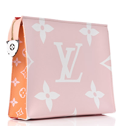 Louis Vuitton Monogram Giant Toiletry Pouch 26 Rouge 3 of 10